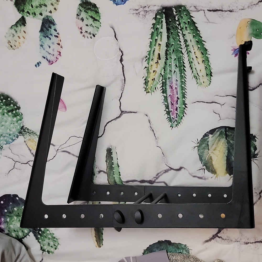 Adjustable laptop riser - Picture 2 of 2